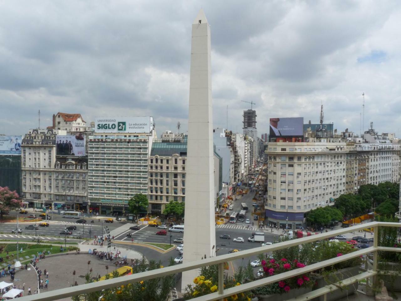 Penthouse Frente Al Obelisco Con Terraza Lägenhet Buenos Aires Exteriör bild